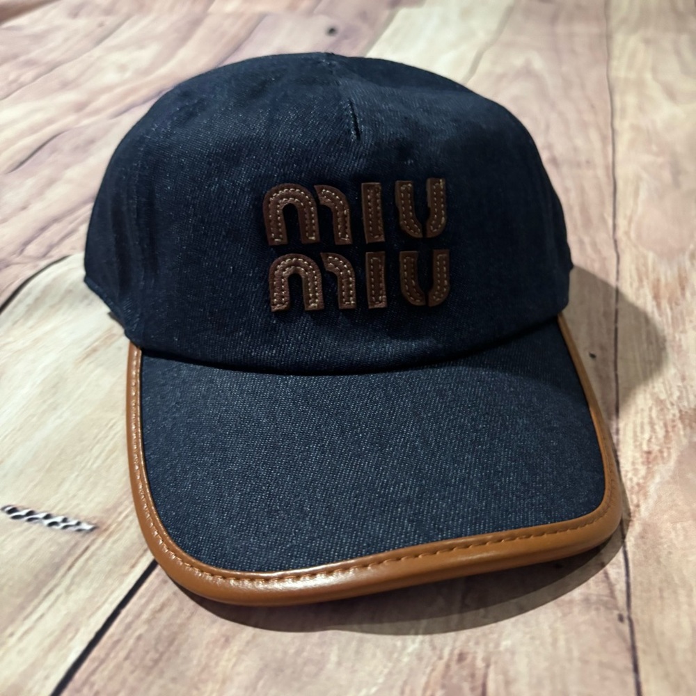 Miu Miu denim baseball cap with an embroidered logo - Picture 2 of 5